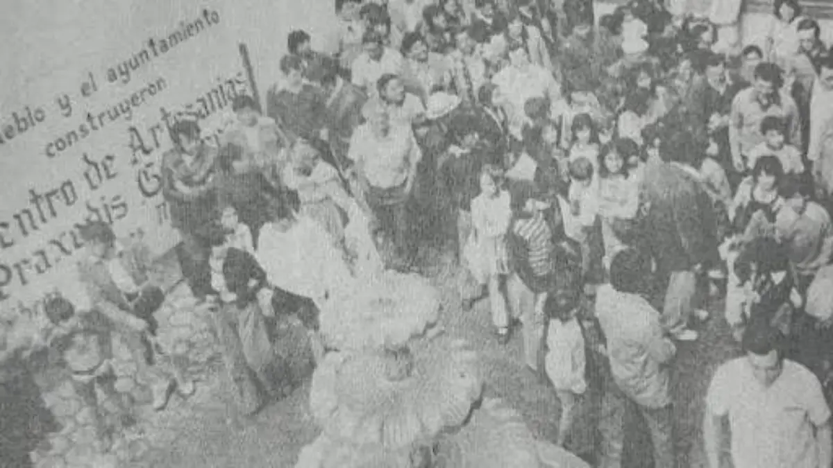 Mercado Práxedis Guerrero celebra 49 años en León con homenaje y mariachis
