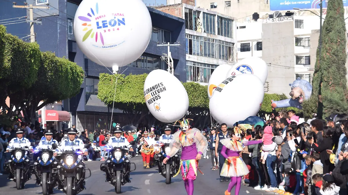 Archivo (Ilustrativa) - Desfile Feria (1)