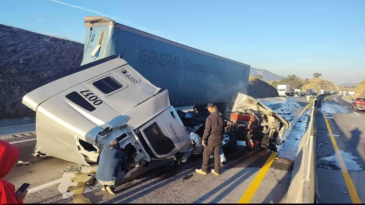 Cortesía - Accidente Querétaro 2