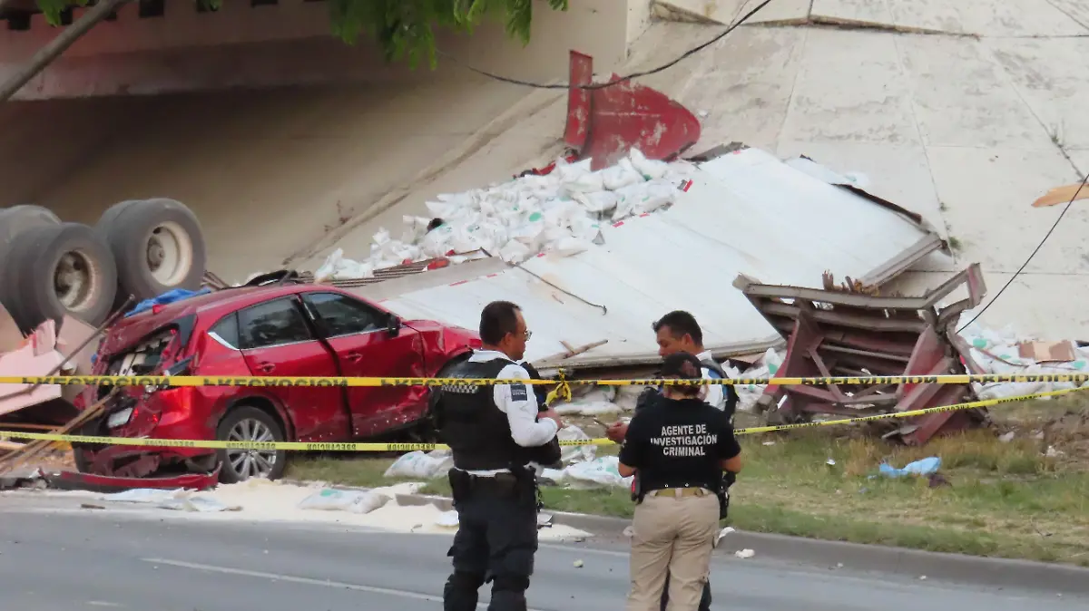 ACCIDENTE VOLCADURA CHOQUE