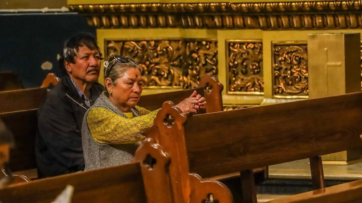 Miércoles de Ceniza en León: Cientos de devotos inician la Cuaresma 2026