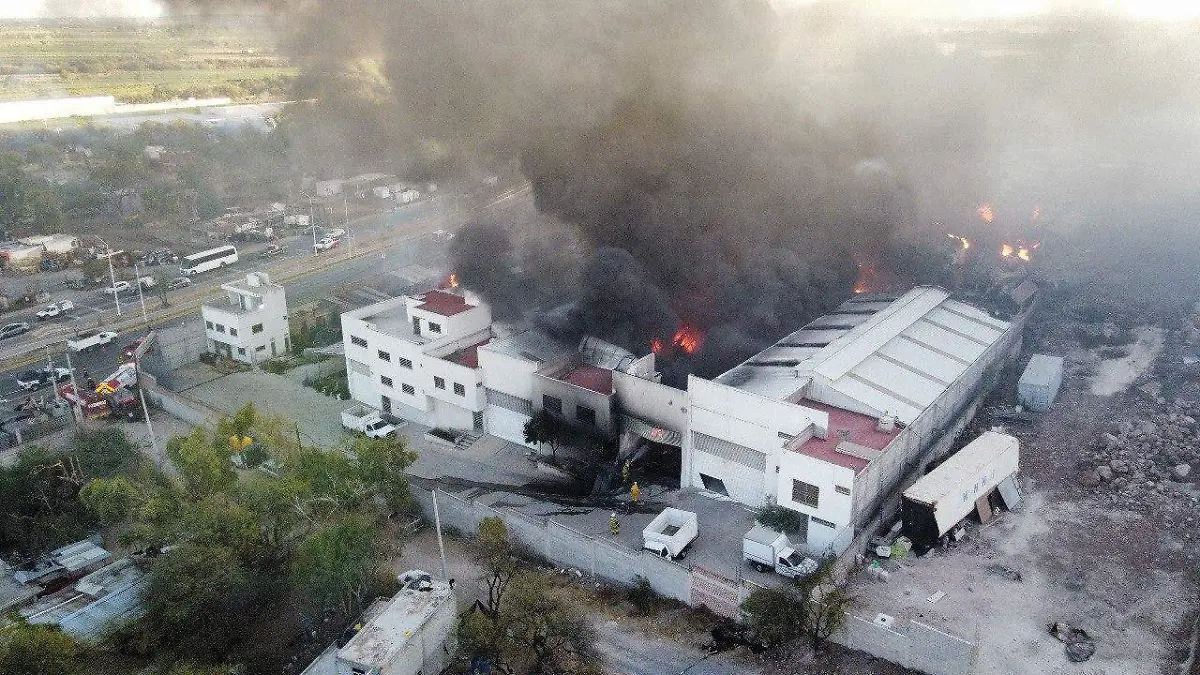 Cortesía SSPPC - INCENDIO FÁBRICA