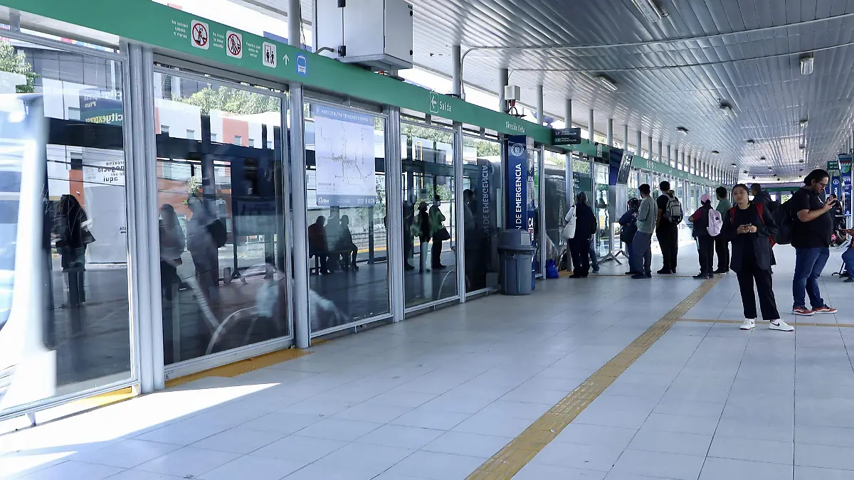 Paraderos - Francisco Meza (3)