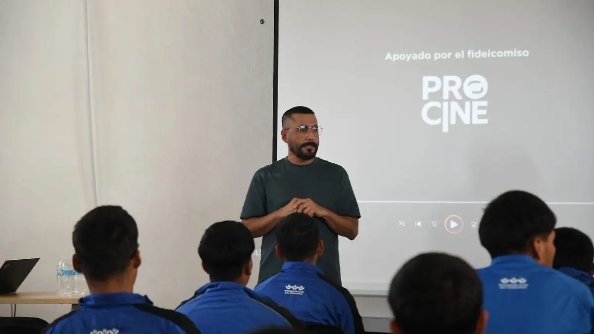 Visita Gastón Andrade a adolescentes del centro de internamiento 04