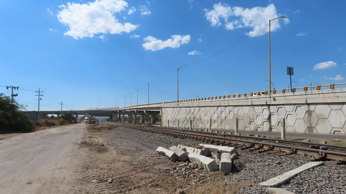 Vecinos de San Juan de Abajo protestan por cierre de acceso en Delta y Timoteo Lozano, en León