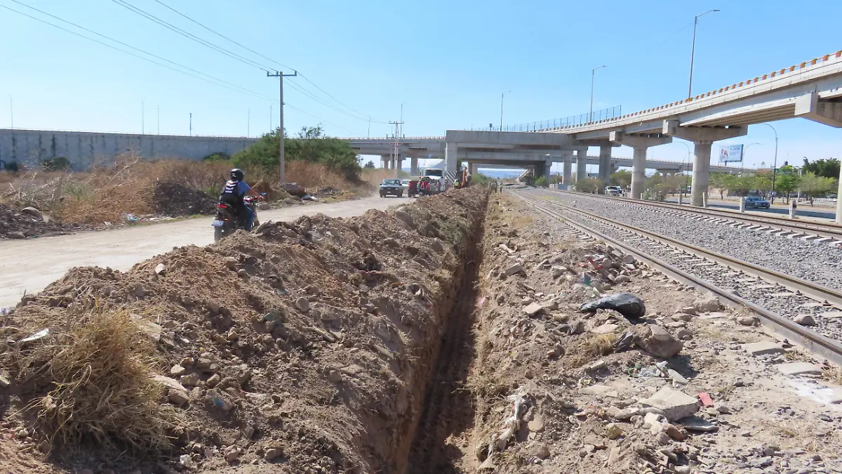 Vecinos de San Juan de Abajo protestan por cierre de acceso en Delta y Timoteo Lozano, en León