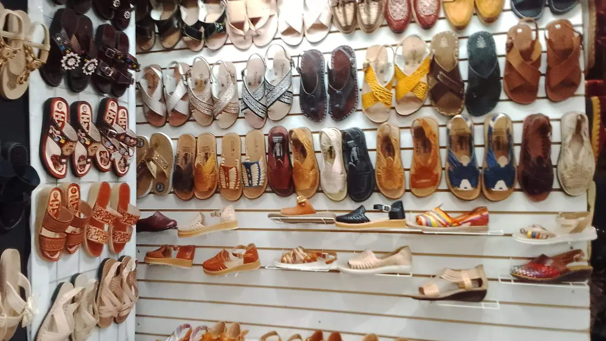 Huaraches de Sahuayo ganan terreno en León ante la temporada de calor