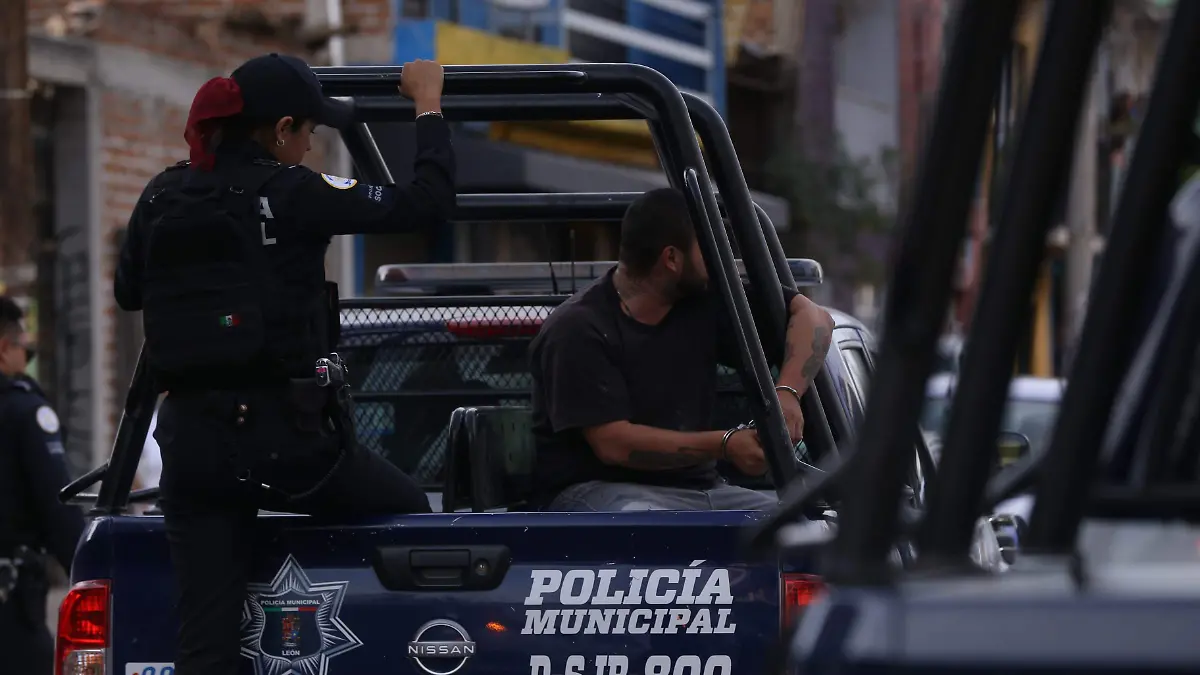 Archivo (Ilustrativa) - ROBOS  (1)