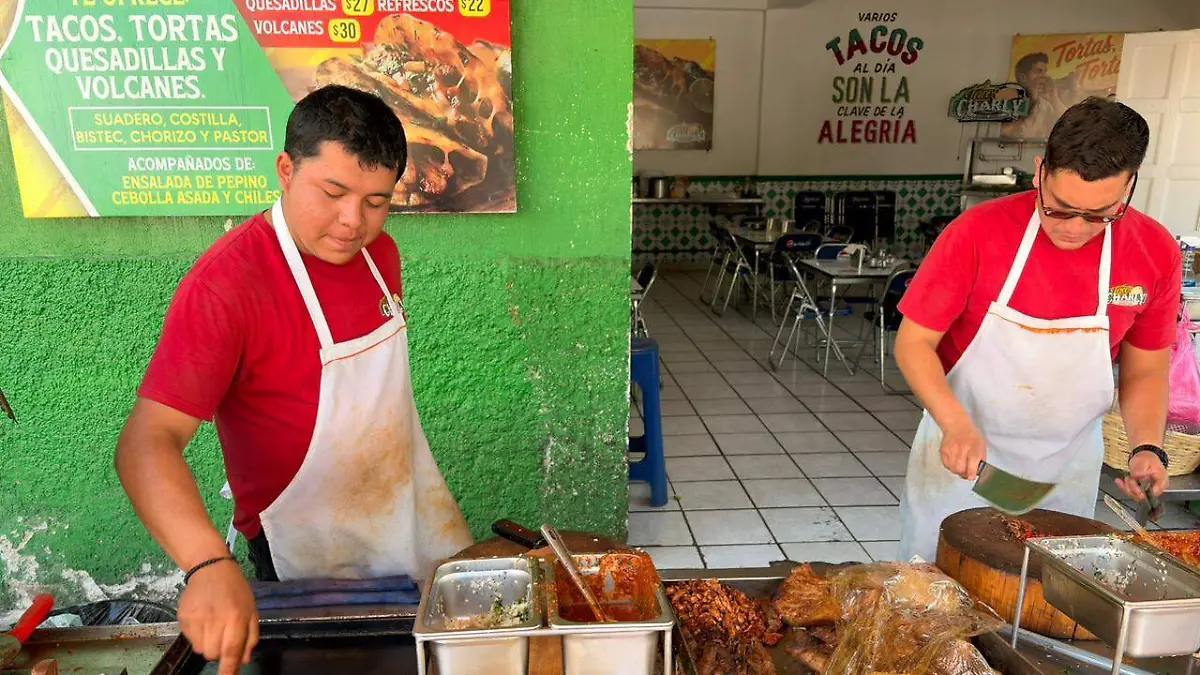ROSARIO TACOS CHARLYWhatsApp Image 2026-04-30 at 9.53.58 AM-2
