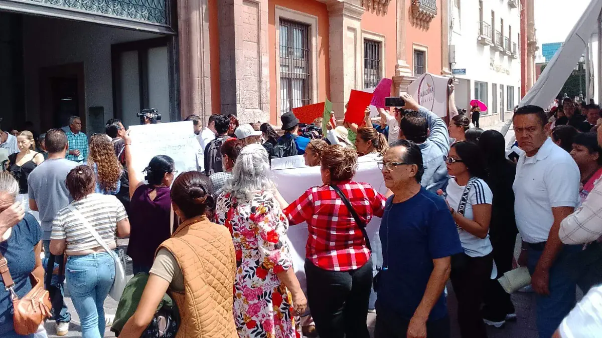 ROSARIO HORTA- MANIFESTACIÓN IMUVI (1)