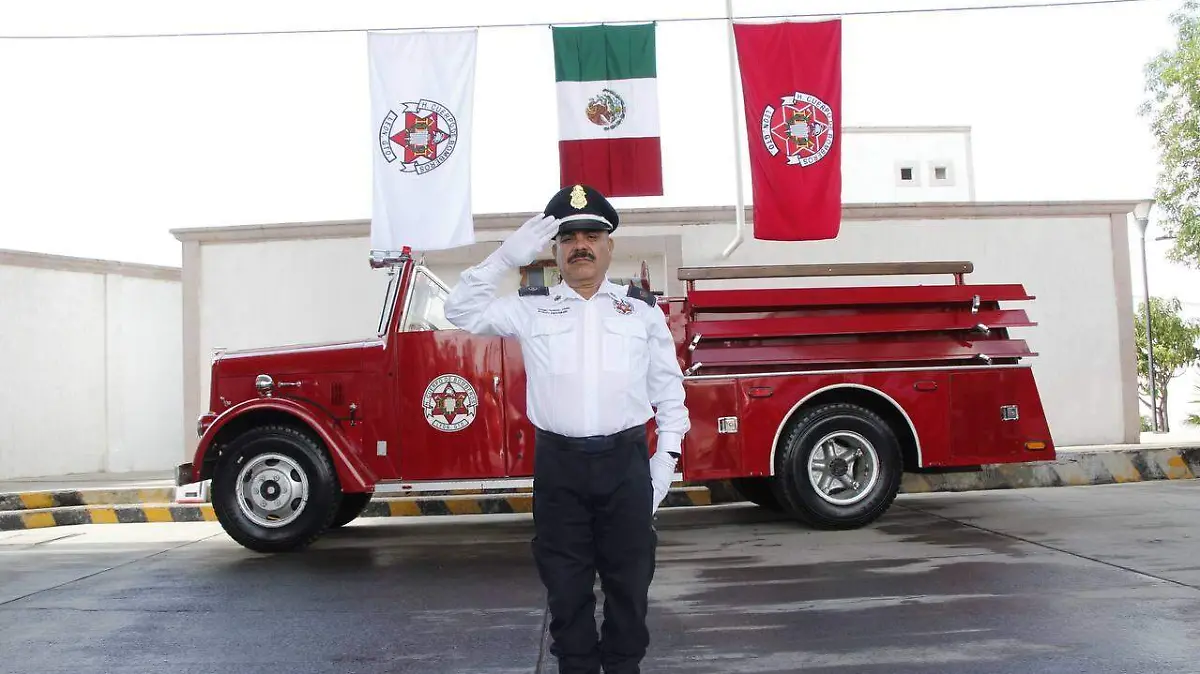 Cortesía SSPPC - RECONOCIMIENTO BOMBERO (2)