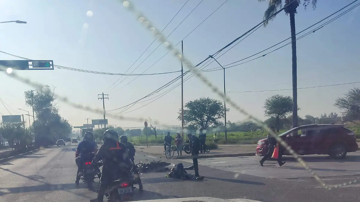Cortesía redes sociales - ACCIDENTE (El Tlacuache) 