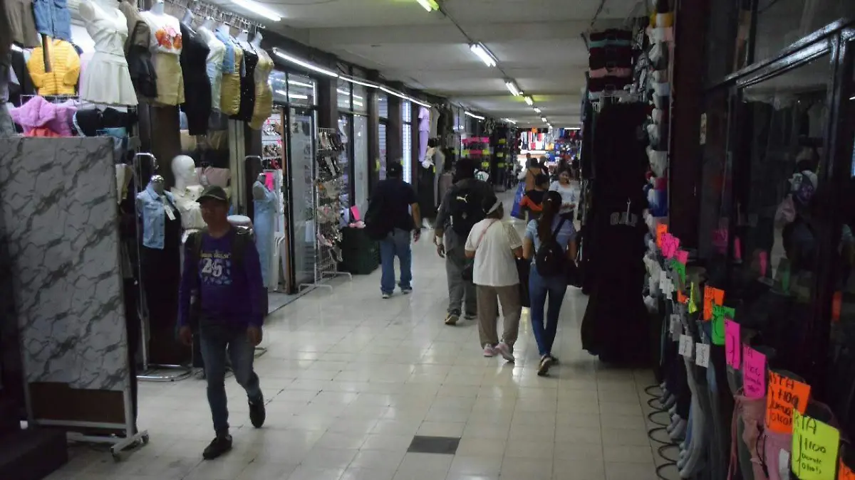 F. CARMONA - pasaje fenixWhatsApp Image 2026-08-19 at 1.59.57 PM