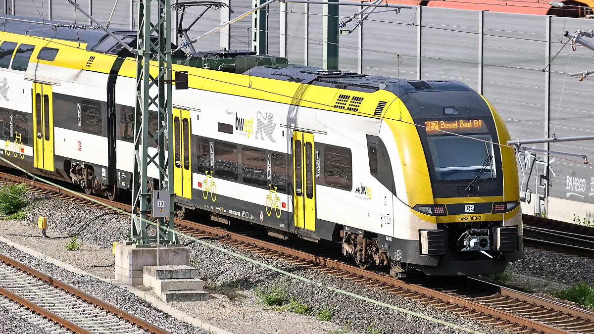 empresa ferroviaria Deutsche Bahn
