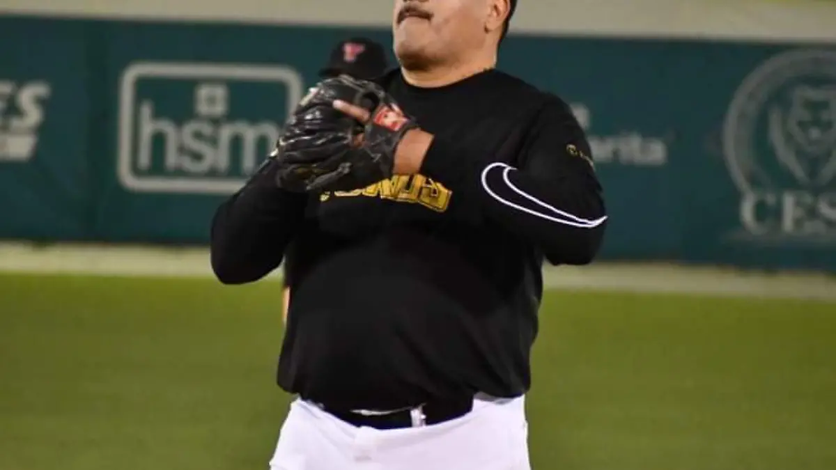 Alex Villalobos de Toros lanzó juego de una sola carrera