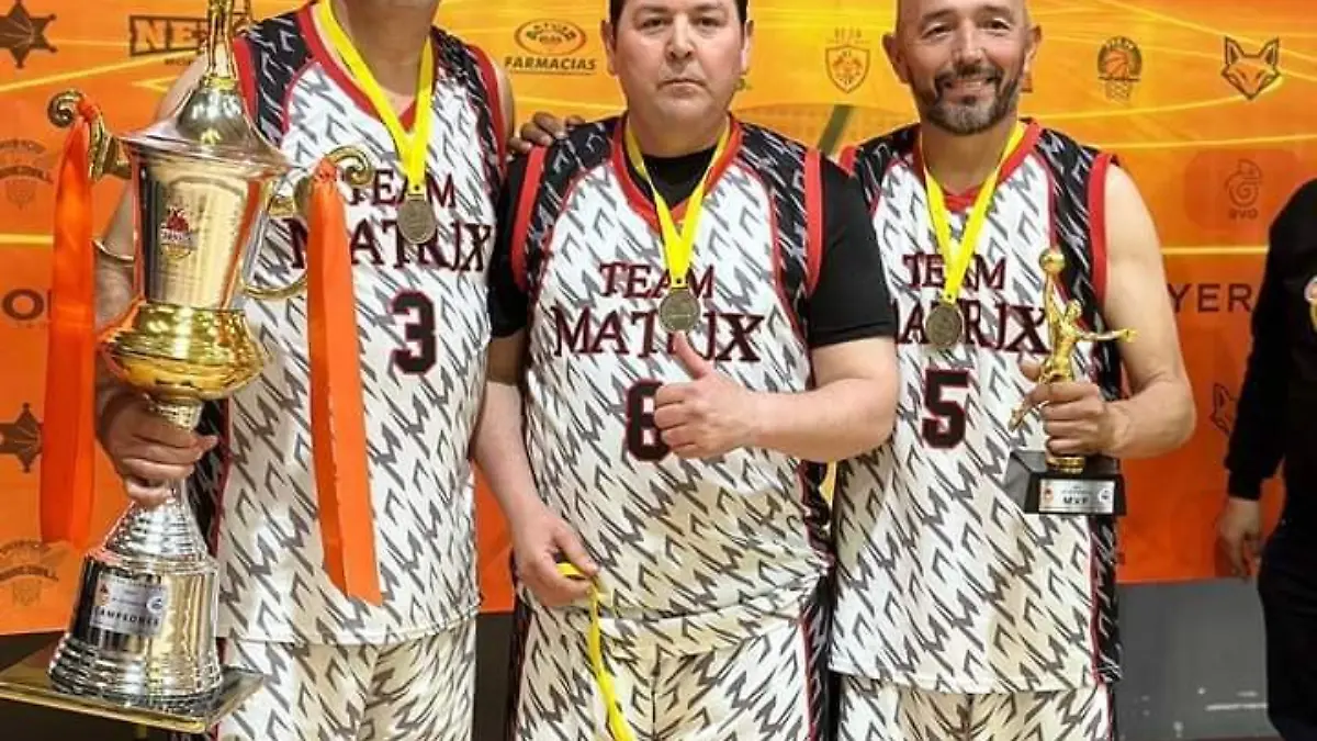 Gana Fernando Vázquez campeonato con Team Matrix