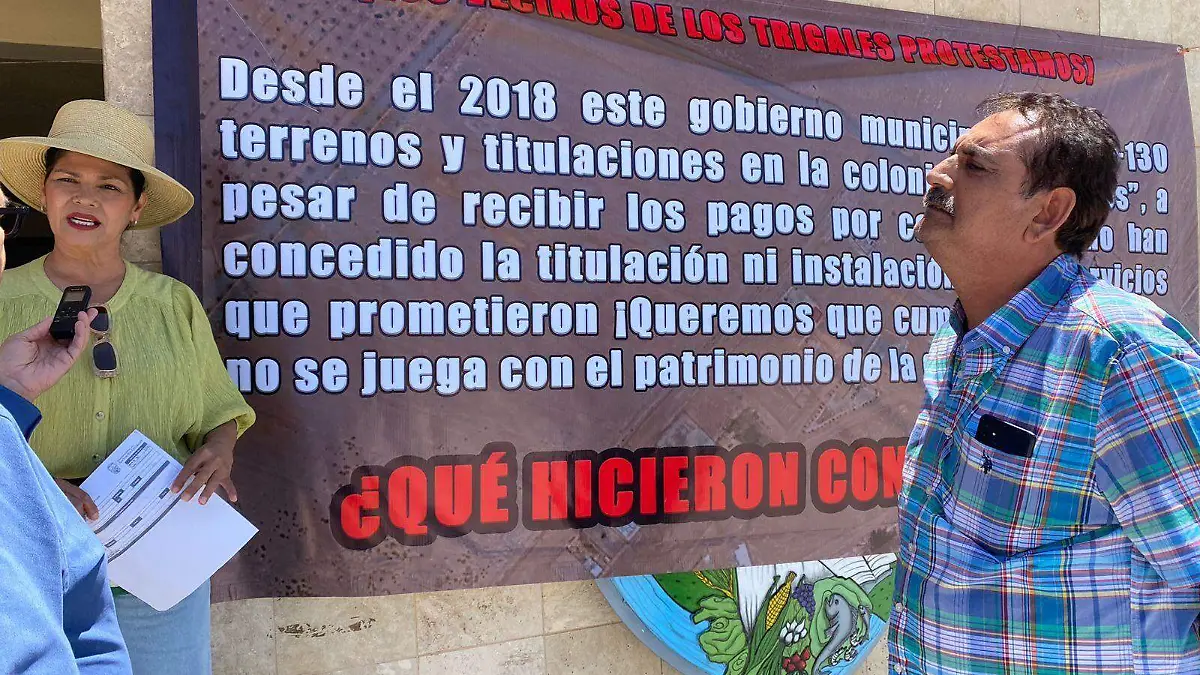 Se manifiestan dueños de terrenos