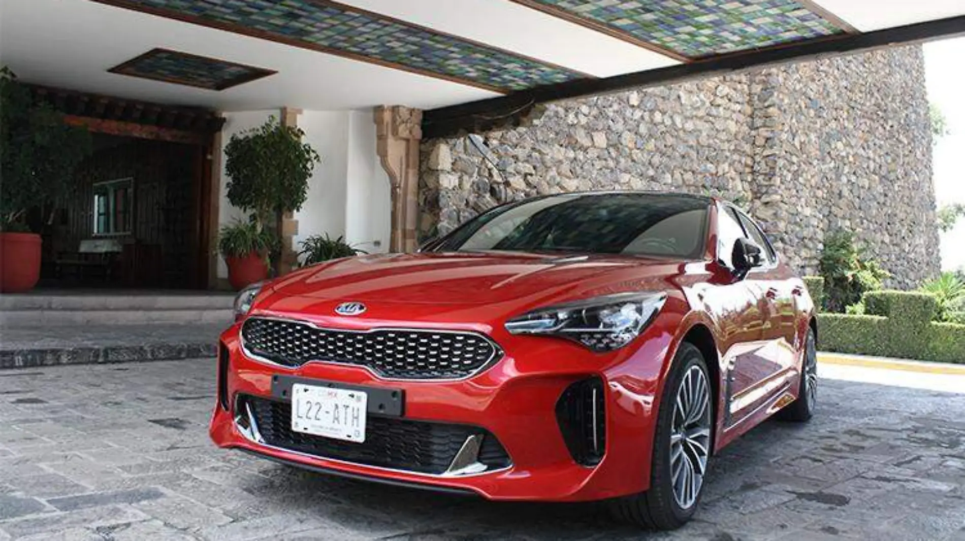 kia_stinger_principal