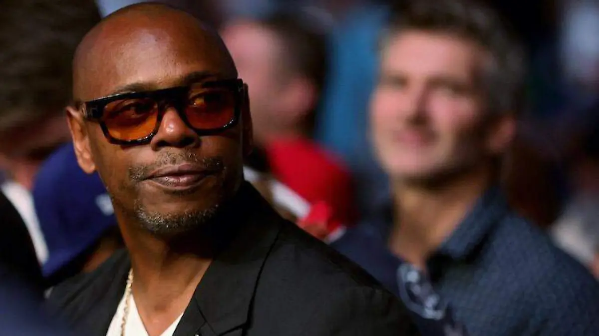 El show The Closer de Dave Chappelle desató una tormenta que envolvió a Netflix en EU