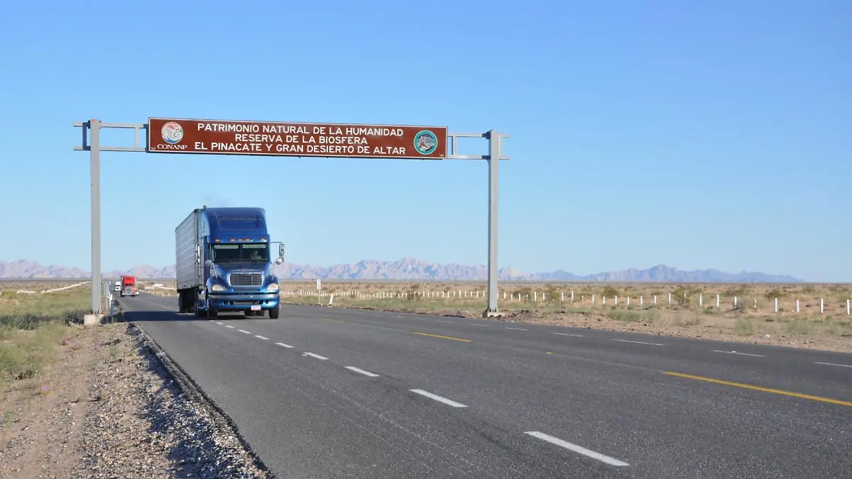 Gestionan recursos para carretera Caborca - San Luis