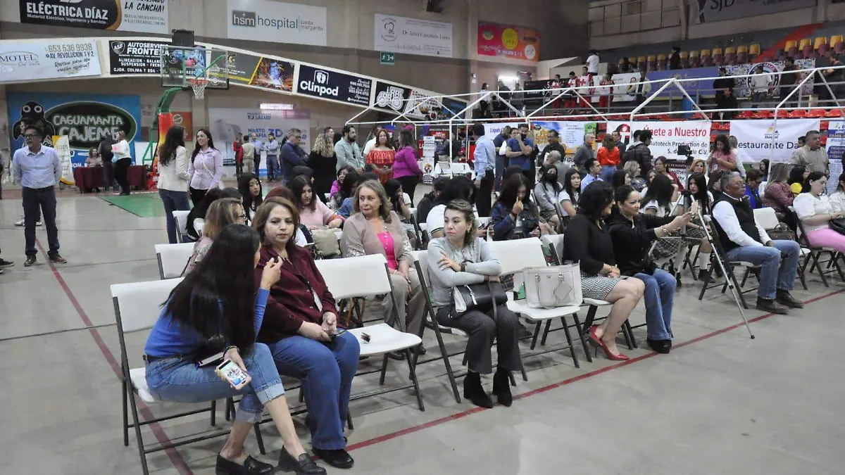 Ofertan-700-empleos-para-sanluisinas-2