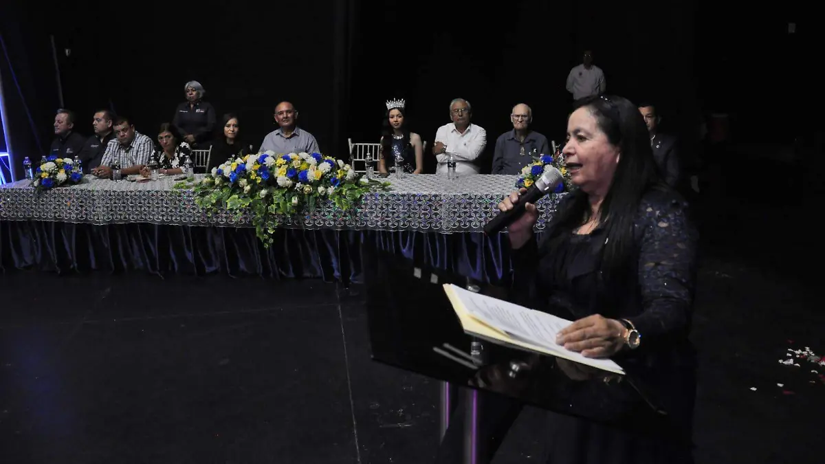 Festejan 50 años de la “Fora Uno”