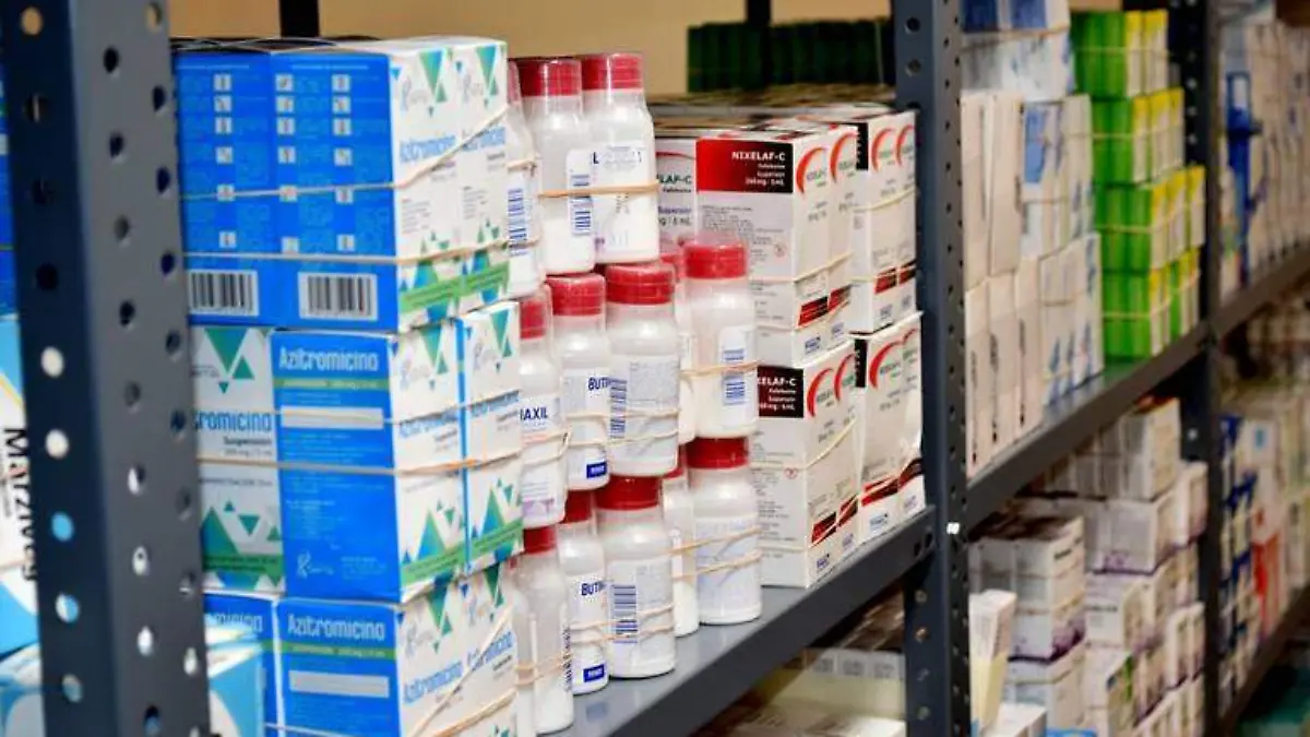 Farmacia-de-Isssteson-continúan-con-faltantes-2