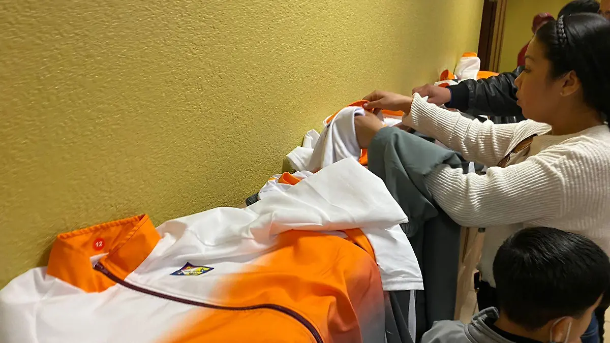 uniformes escolares slrc 