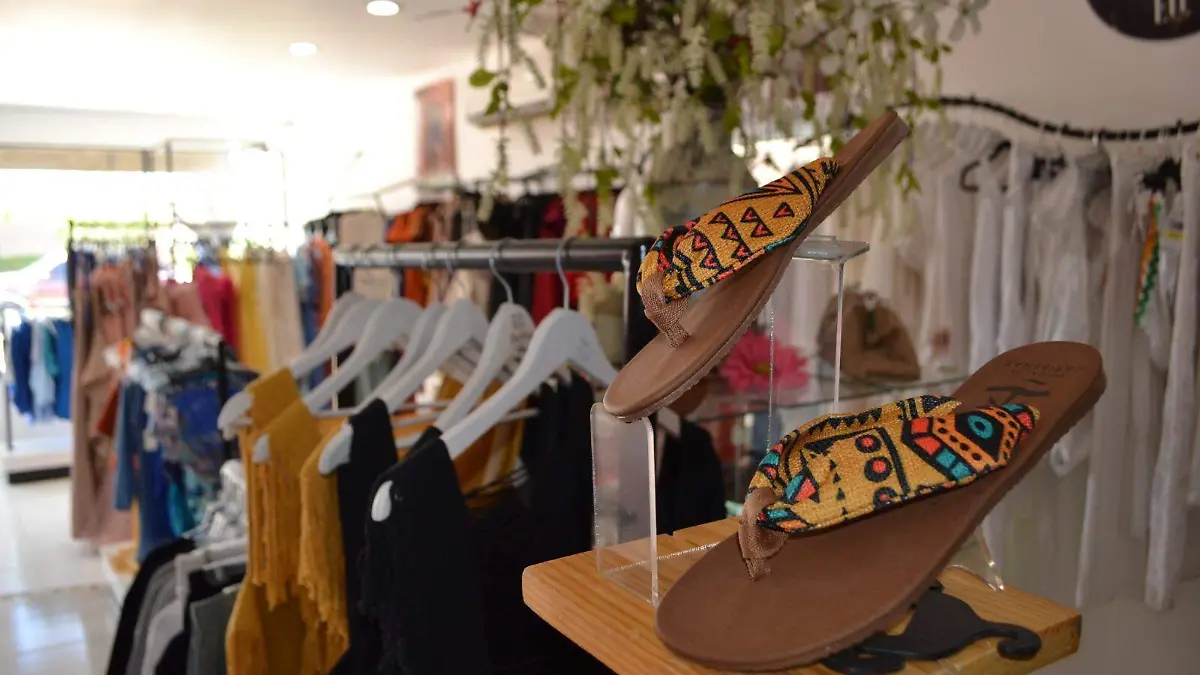 Competencia fortalece al mercado de ropa local