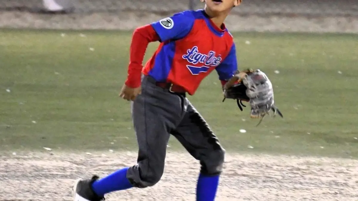 Mets inician con triunfo la final ante Aztecas