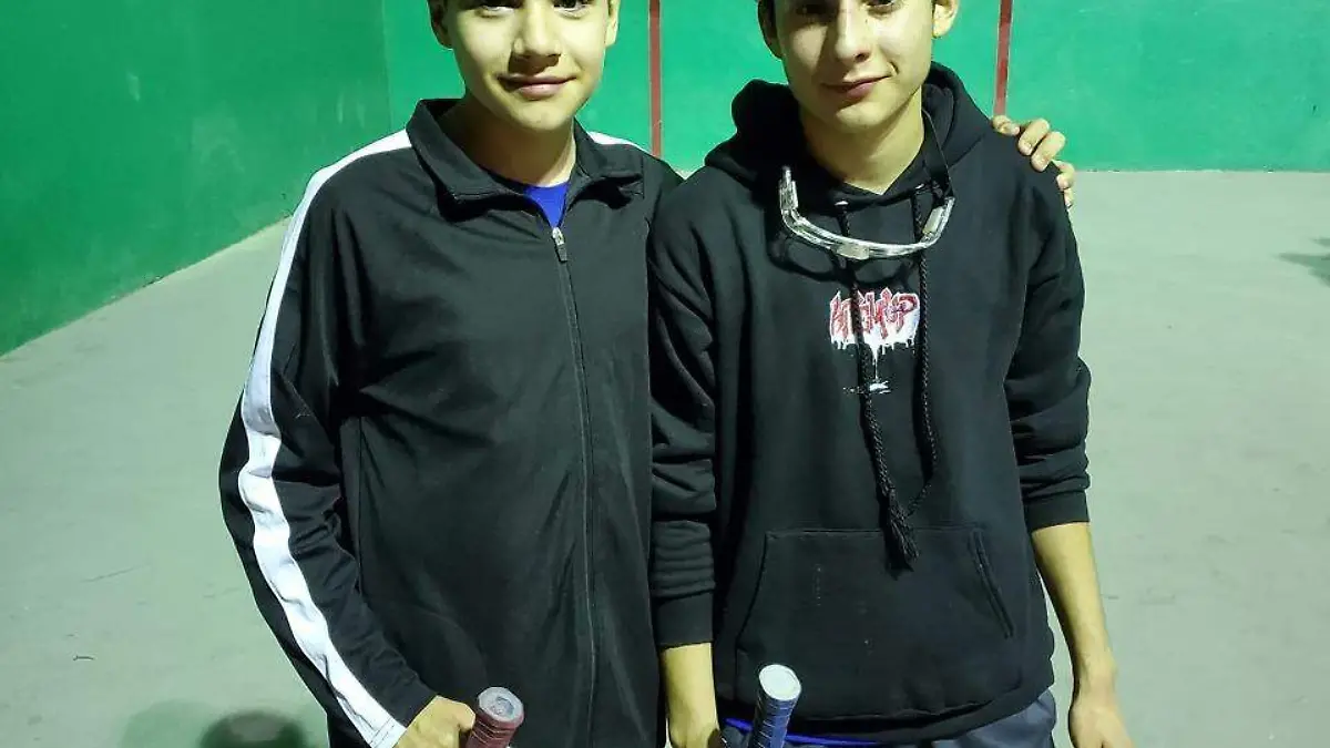 Jóvenes promesas del frontón municipal 