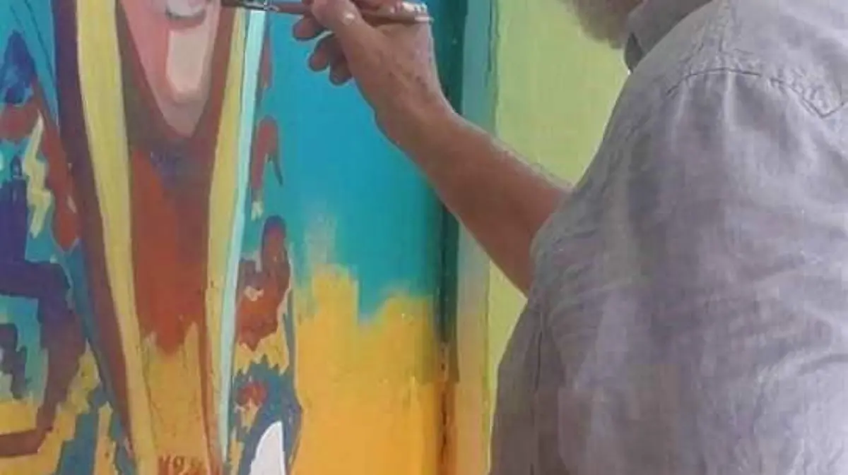 pintando mural