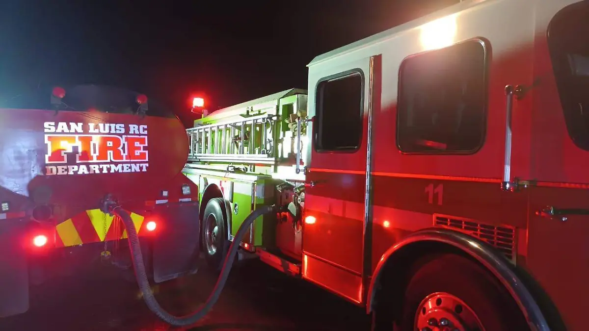 Bomberos Rurales y Bomberos Voluntarios combatieron fuerte incendio