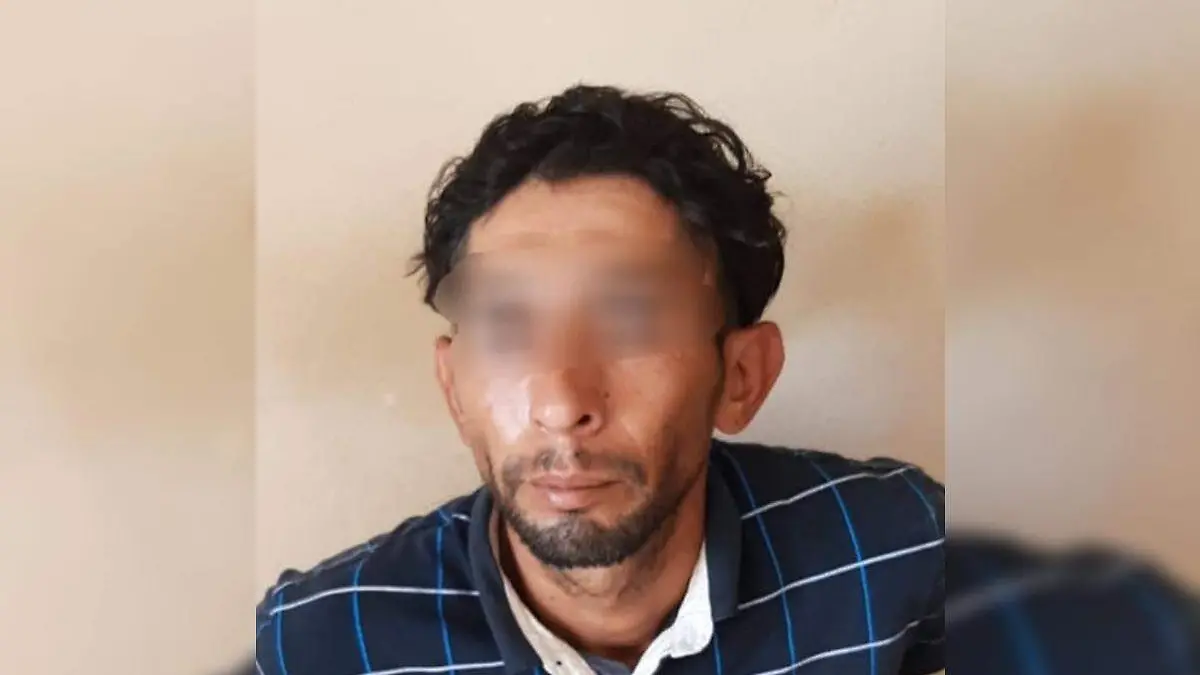Rafael, de 35 años de edad, fue detenido armado de machete en el momento que peleaba con su mujer.