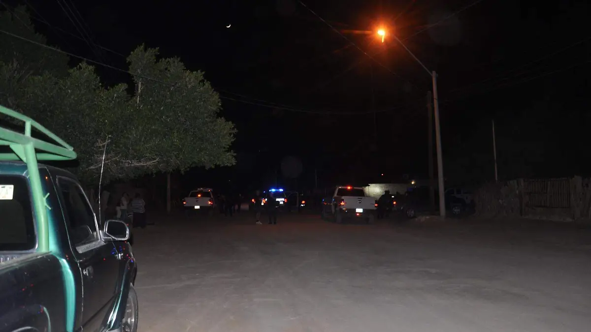 Dentro de un domicilio ubicado por la avenida Alfredo V. Bonfil y calle San Felipe, colonia Aviación 2 anoche fue localizado un hombre en avanzado estado de putrefacción. No fueron apreciadas huellas de violencia.