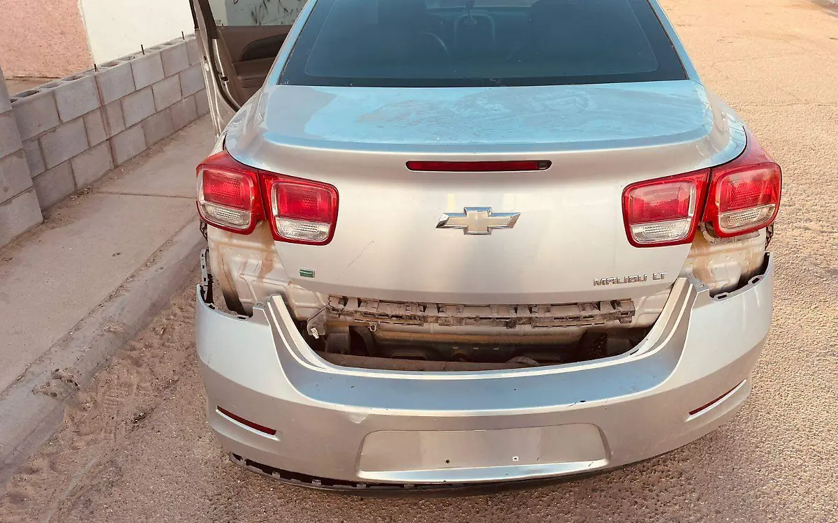 Por la avenida Santo Domingo y calle López Nogales, colonia Aviación 2 ocurrió choque de autos