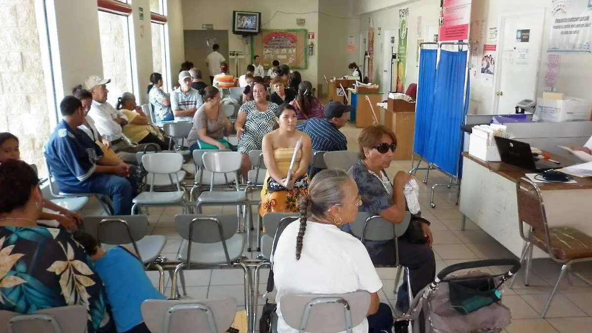 Los adultos mayores podrán ir a revisión médica al Centro de Salud Urbano los días 30 y 31 de agosto