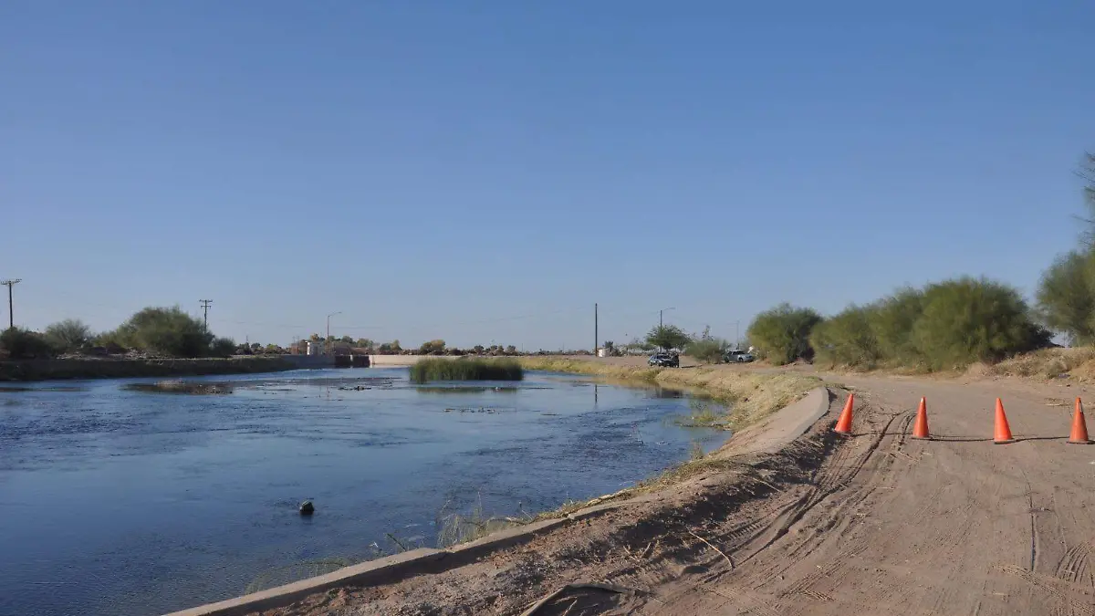 Otro cuerpo sin vida en el interior de la laguna de El Sfón, fue localizado por la policía. Hasta el momento la víctima no ha sido identificada