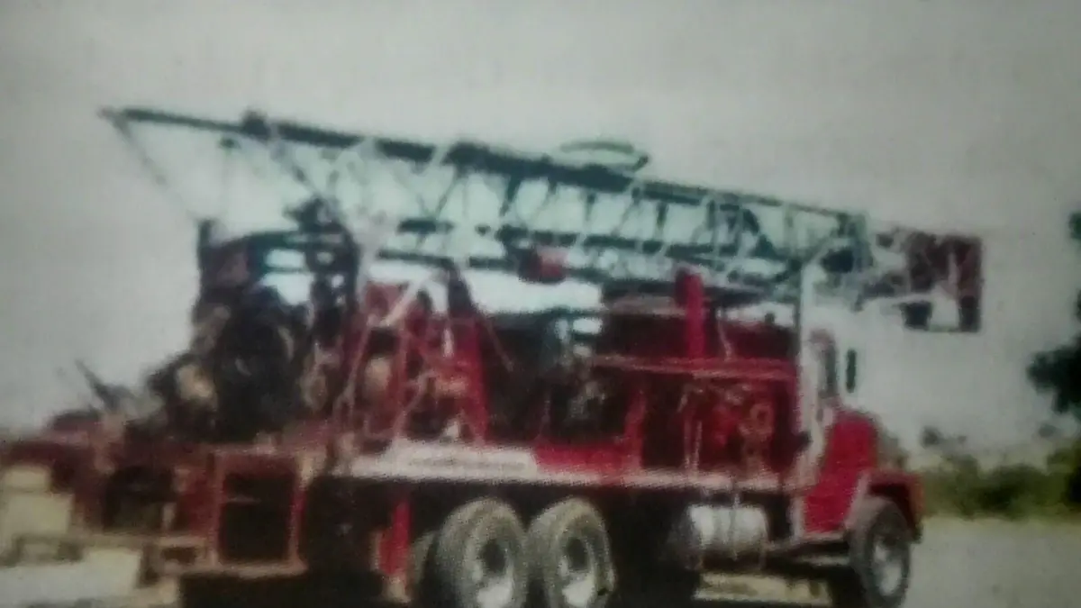 EE2BFE1B-9B8B-4412-BE24-0AF7224C85F4