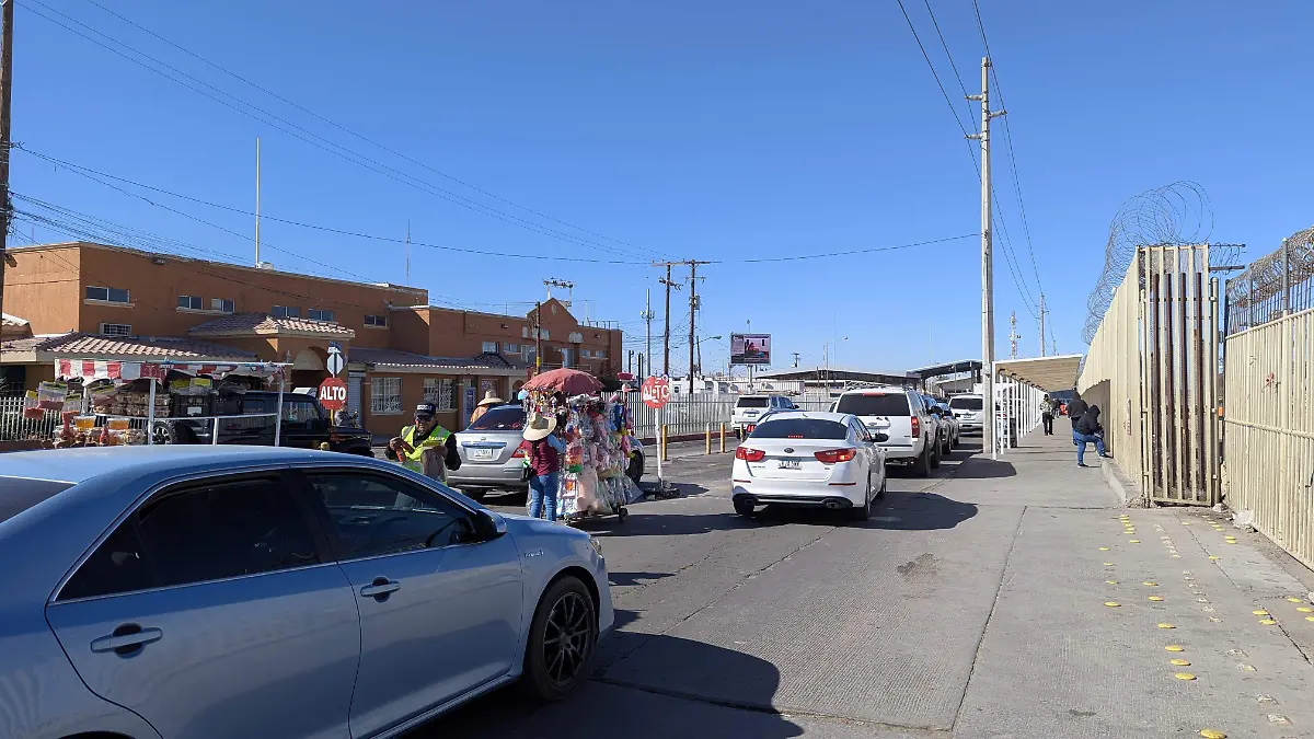 Cruce en aduana turística de San Luis (1)