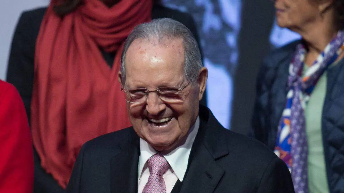 Olegario Vázquez Raña