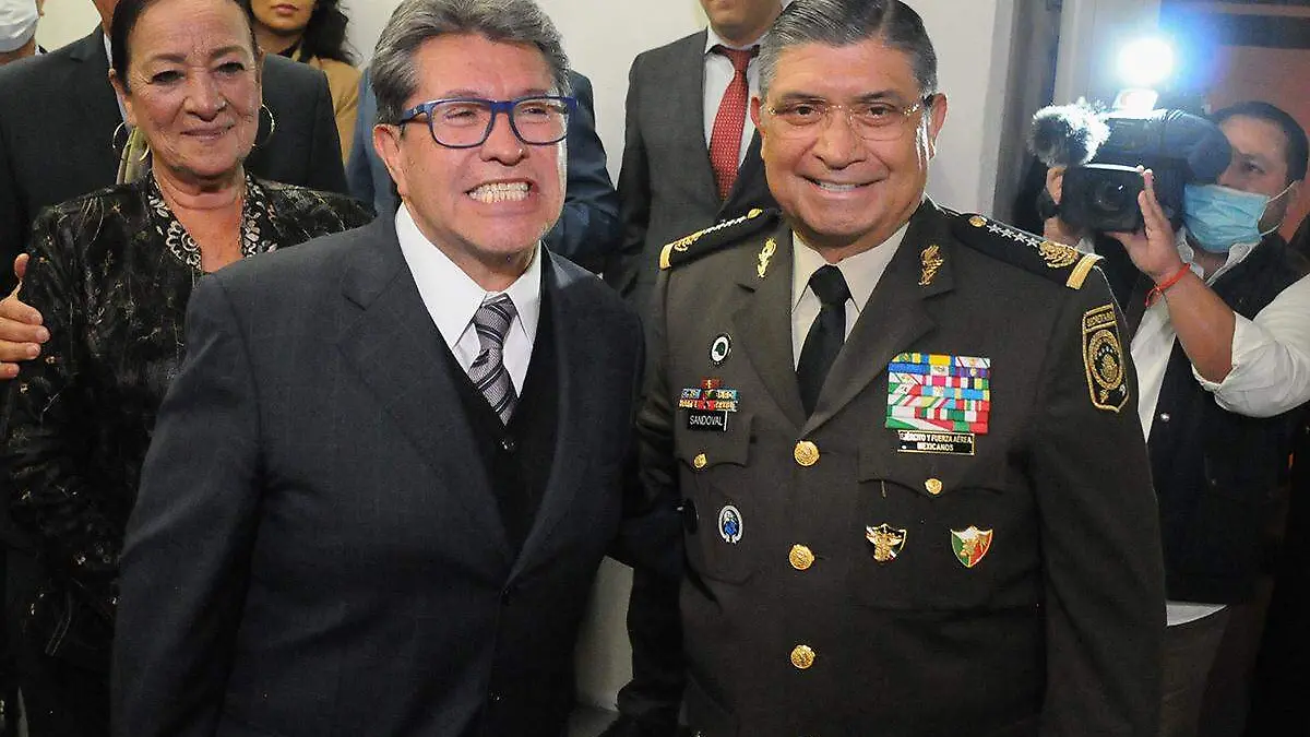 Monreal y Luis Cresencio2