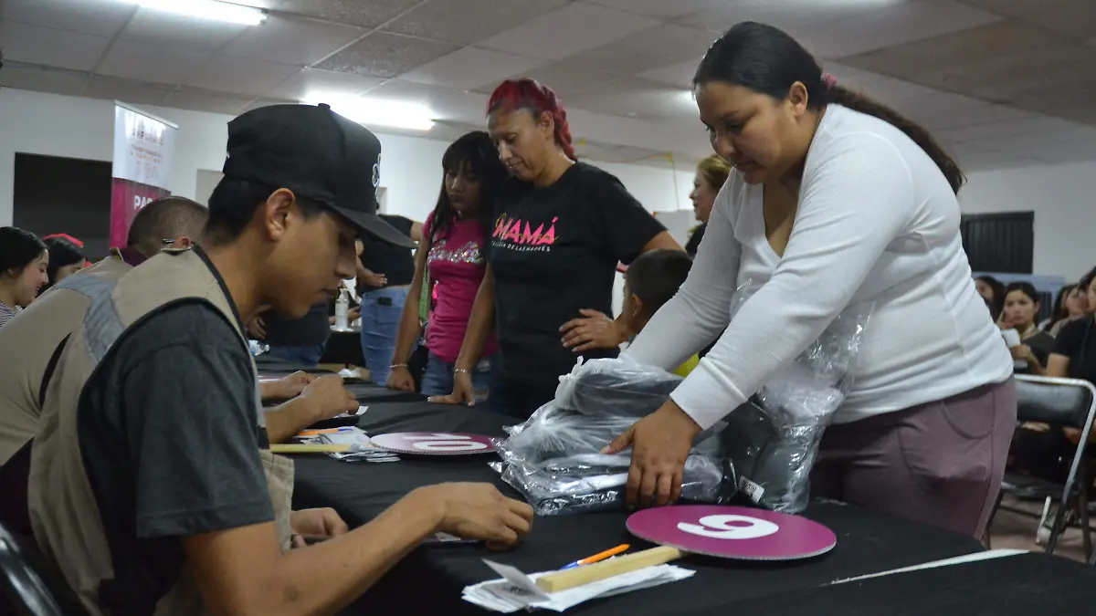 entrega uniformes (2)