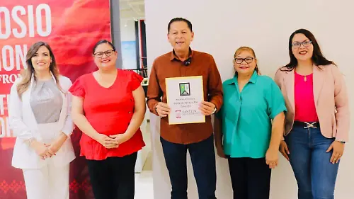 Recibe San Luis RC archivos históricos  (1)