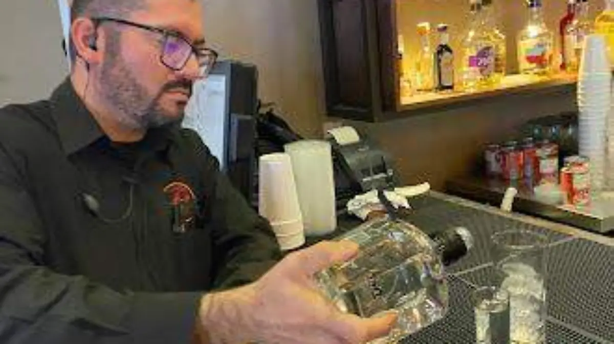La Canaco pedirá a las autoridades estatales, que, por lo menos, permita la venta de alcohol a los restaurantes, debido a la ley seca VF (4)