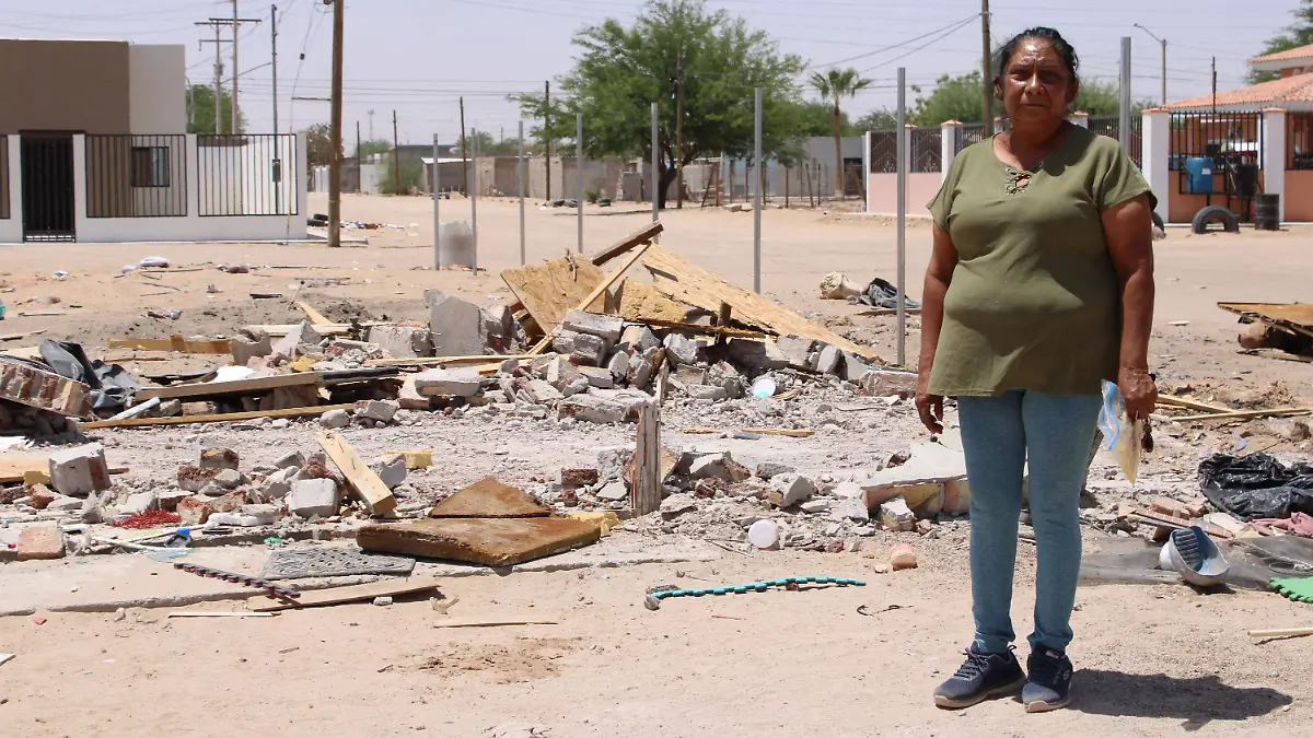 Irene Aguilar señora desalojada en SLRC (9)