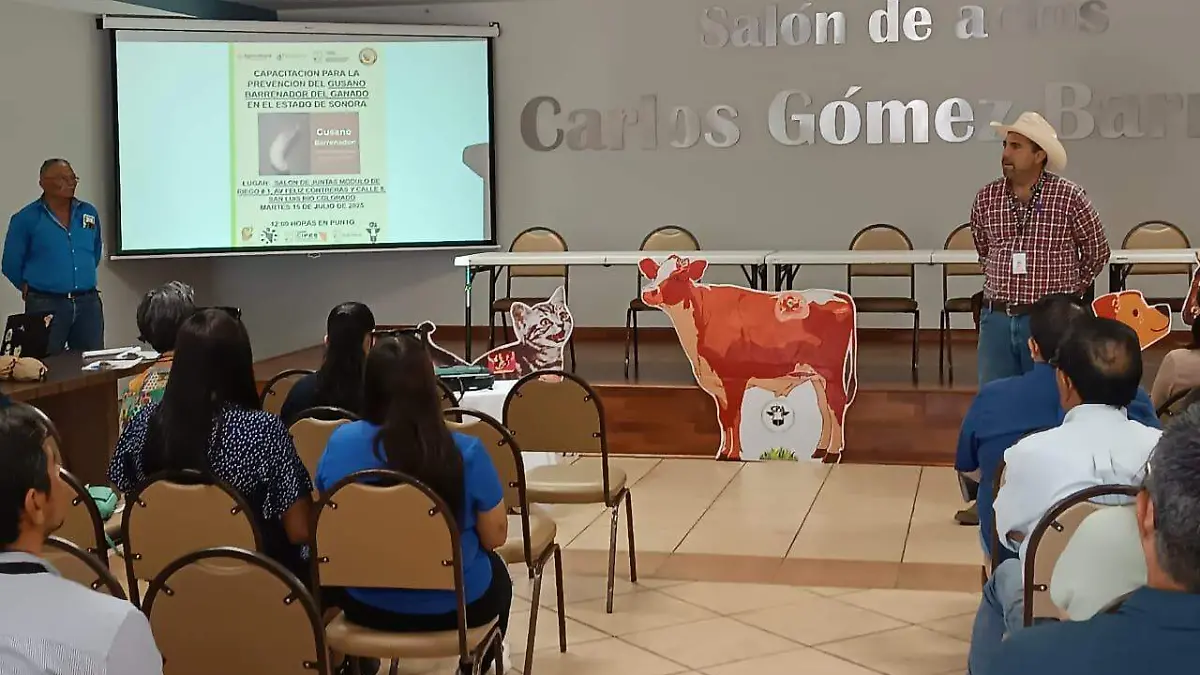 Reciben cursos sobre el gusano barrenador  (4)