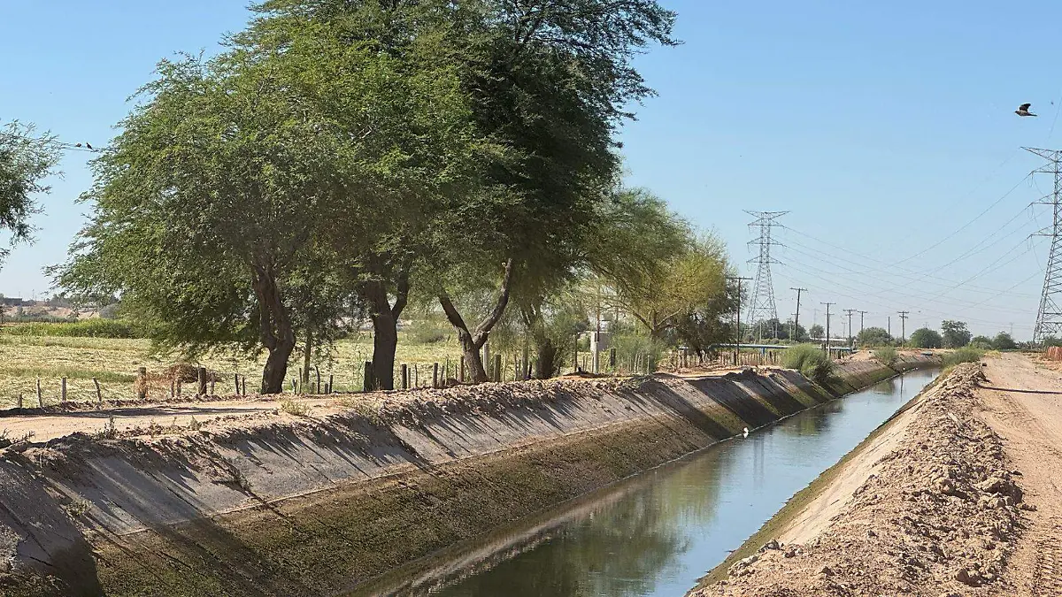 El director de la cuenca noroeste de Conagua Manuel Castro promete más recursos a los tres módulos VF (2)