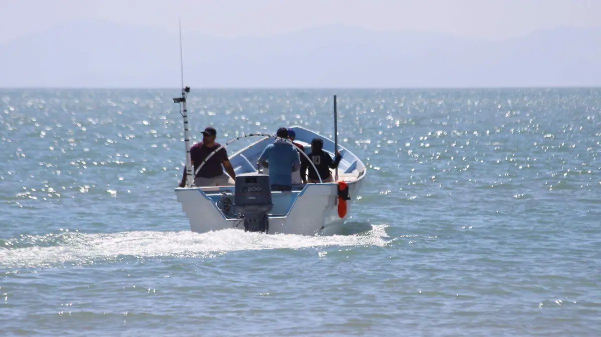 Se extravian pescadores 