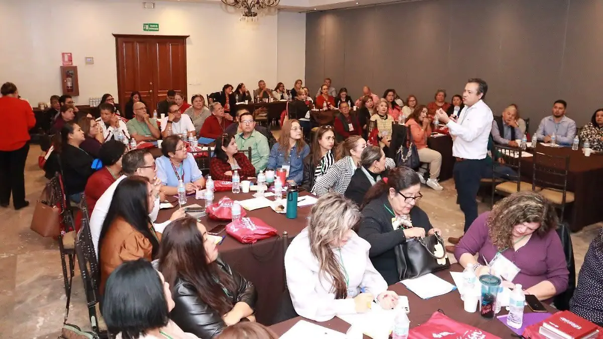 encuentro estatal retos de rezago educativo (1)